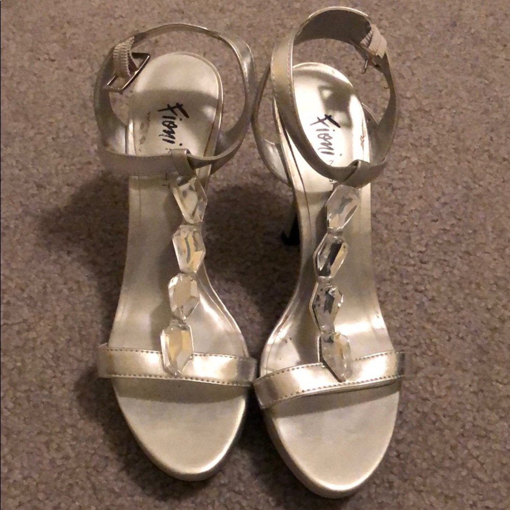Fioni Heels